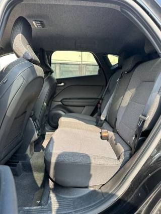RENAULT Captur usata, con Autoradio digitale