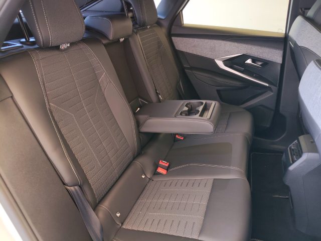 PEUGEOT 3008 HYBRID 136 E-DCS6 GT - foto 19