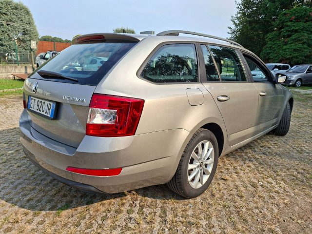 SKODA OCTAVIA WAGON 1.6 TDI CR AMBITION 105CV  - foto 4