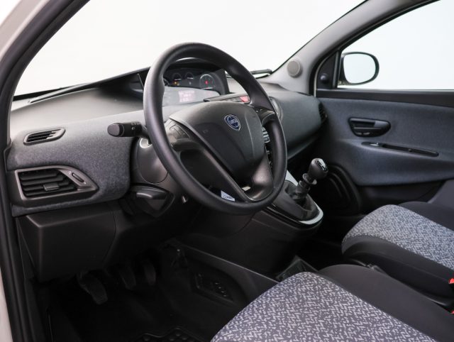 LANCIA YPSILON 1.0 FIREFLY S&S HYBRID SILVER *P - foto 9