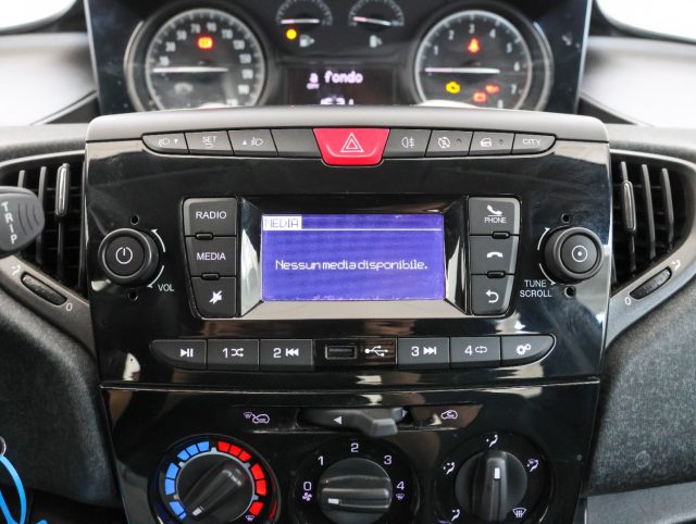 LANCIA YPSILON 1.0 FIREFLY S&S HYBRID SILVER *P - foto 18