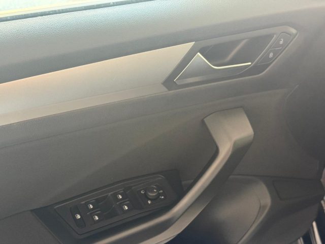 VOLKSWAGEN T-Roc usata, con Controllo trazione