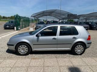 VOLKSWAGEN Golf usata, con Airbag