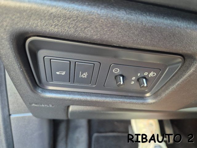 LAND ROVER DISCOVERY SPORT 2.2 TD4 HSE LUXURY - foto 16