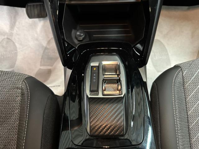 PEUGEOT 208 NOLEGGIO - ALLURE HYBRID 145 E-D - foto 14