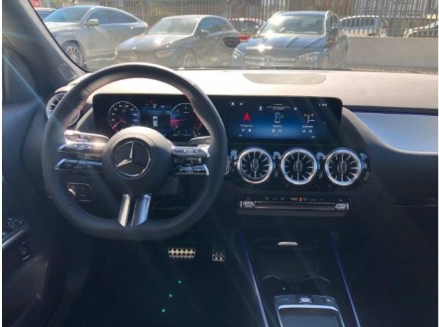 MERCEDES-BENZ GLA 200 D AUTOMATIC 4MATIC AMG LINE ADVA - foto 9