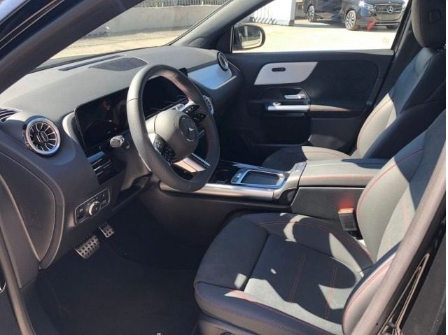 MERCEDES-BENZ GLA 200 D AUTOMATIC 4MATIC AMG LINE ADVA - foto 11