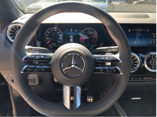 MERCEDES-BENZ GLA 200 D AUTOMATIC 4MATIC AMG LINE ADVA - foto 14