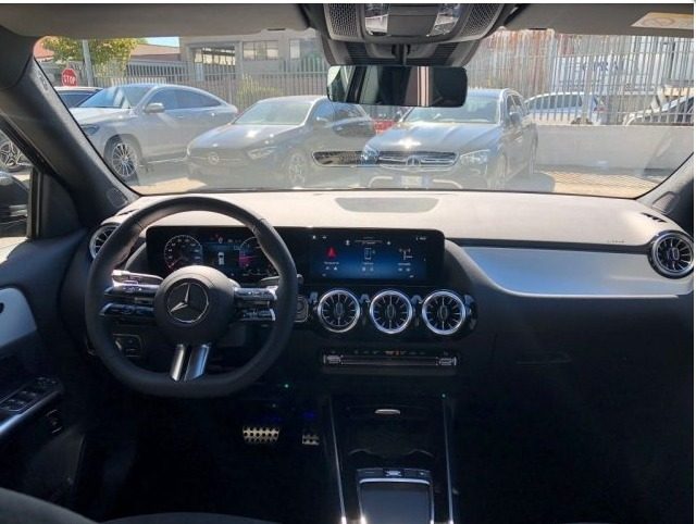 MERCEDES-BENZ GLA 200 D AUTOMATIC 4MATIC AMG LINE ADVA - foto 21