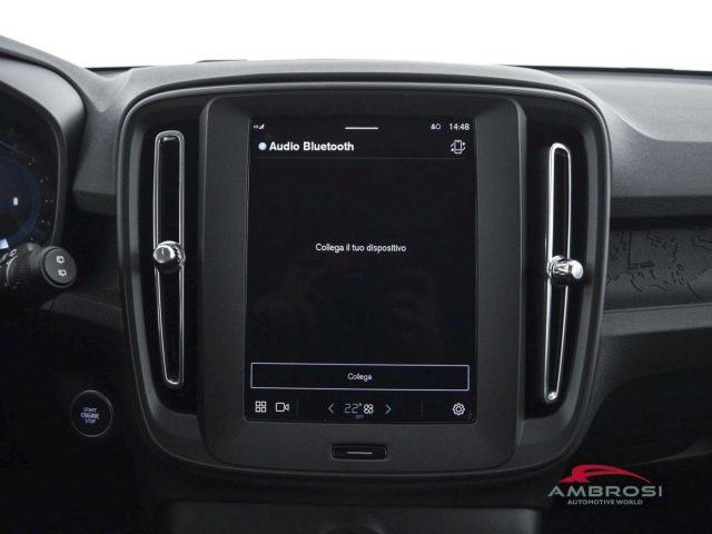 VOLVO XC40 B3 MILD HYBRID BENZINA ESSENTIAL - foto 14