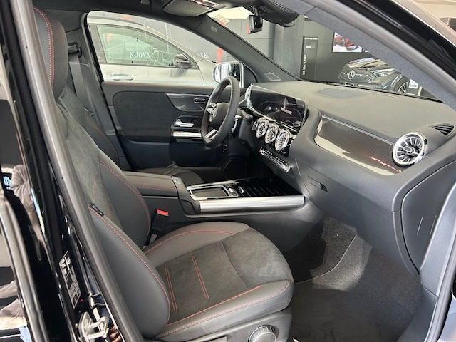 MERCEDES-BENZ GLA 200 D AUTOMATIC  AMG LINE EXTRA - foto 7