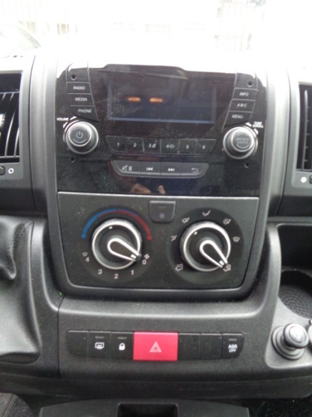 PEUGEOT BOXER 435 2200 BLUEHDI 140CV FURGONATO - foto 9
