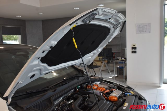VOLKSWAGEN GOLF 8.5 GTE 1.5 E-HYBRID 272 CV DSG  - foto 19