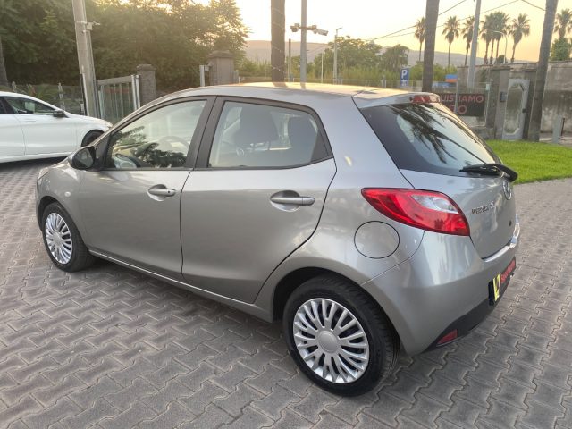 MAZDA 2 1.4L TD 68CV 5P. - foto 24