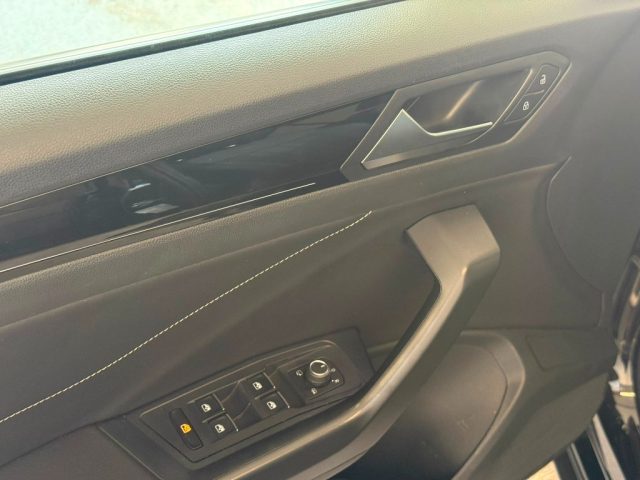 VOLKSWAGEN T-ROC 2.0 TDI SCR 150 CV DSG R-LINE - foto 23