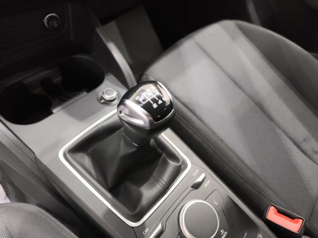 AUDI Q2 30 TFSI 110CV - foto 12