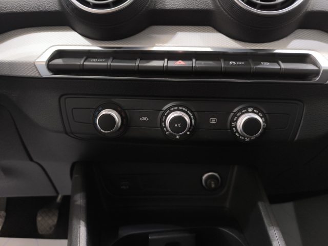 AUDI Q2 30 TFSI 110CV - foto 11