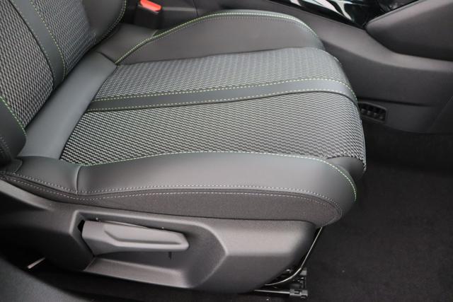 PEUGEOT 2008 HYBRID 145 E-DCS6 GT - foto 7