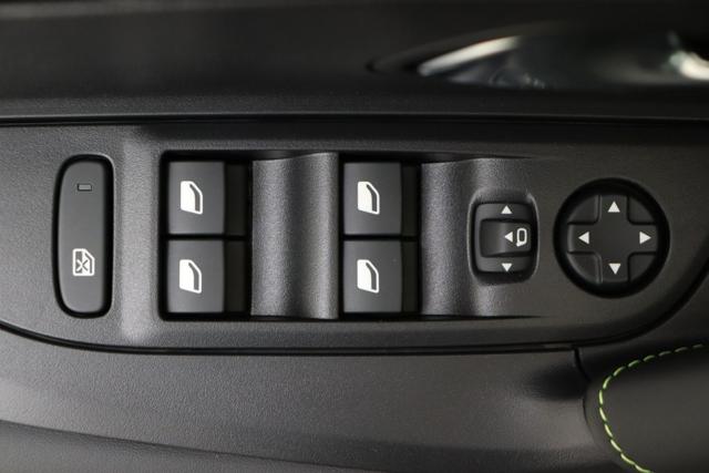 PEUGEOT 2008 HYBRID 145 E-DCS6 GT - foto 18