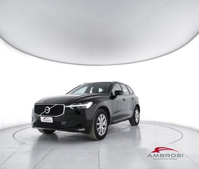 VOLVO XC60 D4 MOMENTUM