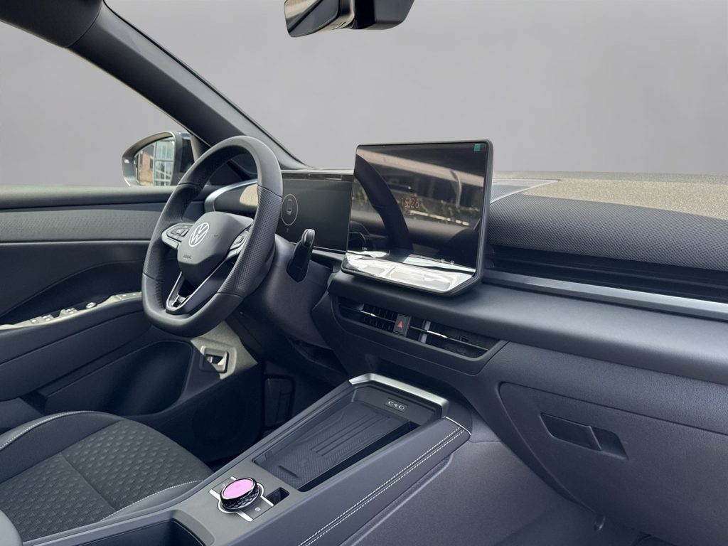 immagine nuovo VOLKSWAGEN T-Roc 1.5 etsi r-line 150cv dsg