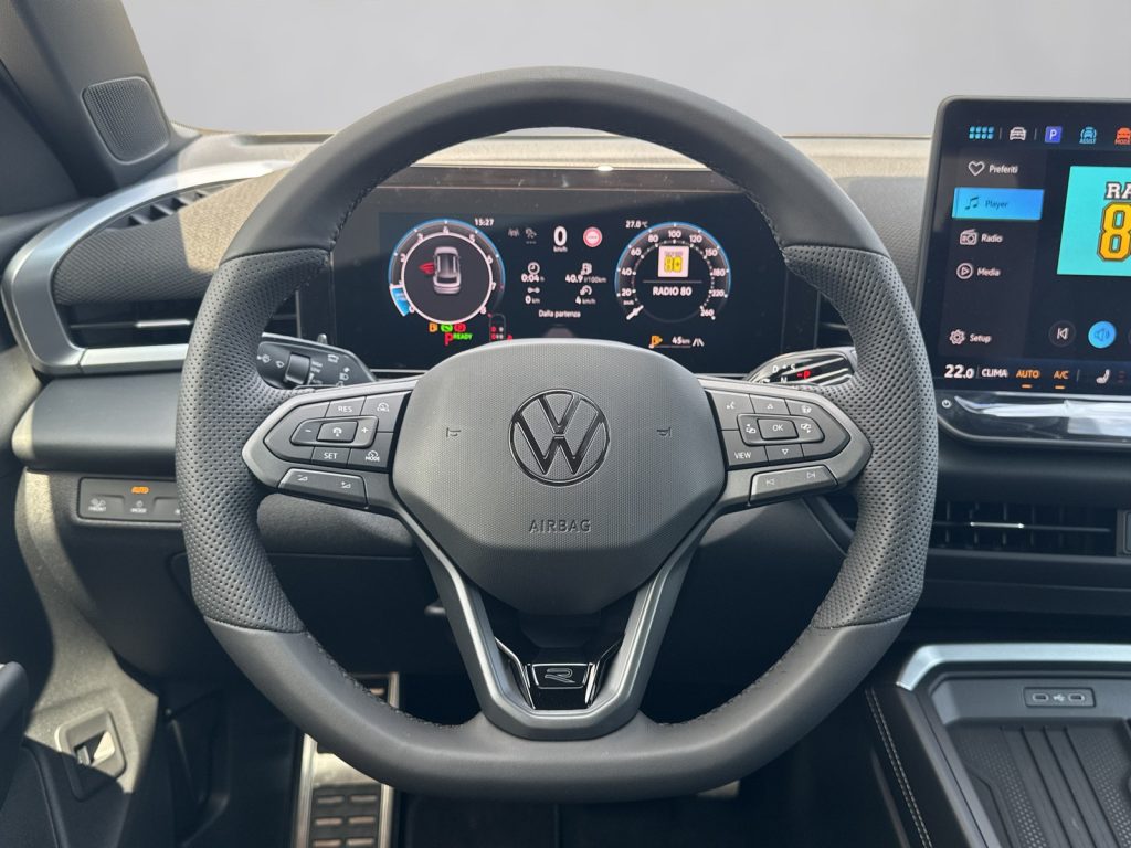 immagine nuovo VOLKSWAGEN T-Roc 1.5 etsi r-line 150cv dsg
