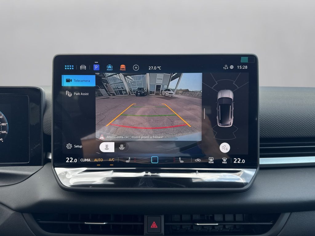 immagine nuovo VOLKSWAGEN T-Roc 1.5 etsi r-line 150cv dsg