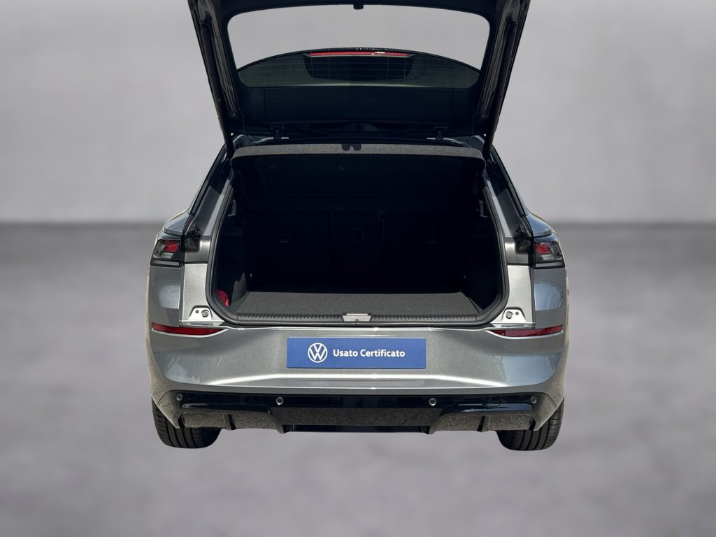 immagine nuovo VOLKSWAGEN T-Roc 1.5 etsi r-line 150cv dsg