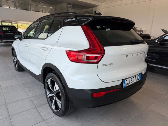 VOLVO XC40 T5 RECHARGE PLUG-IN HYBRID R-DES - foto 6