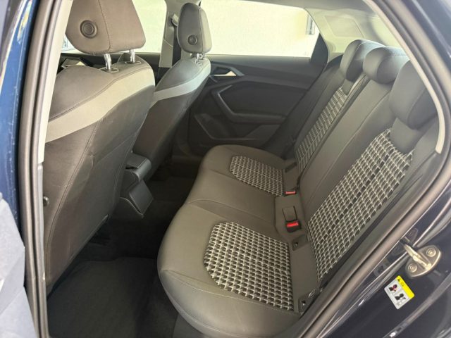 AUDI A1 CITYCARVER 30 TFSI - foto 10