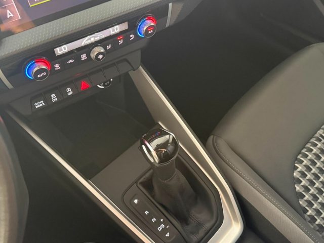 AUDI A1 CITYCARVER 30 TFSI - foto 13