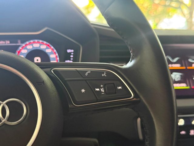 AUDI A1 CITYCARVER 30 TFSI - foto 15