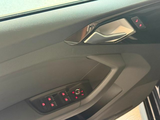 AUDI A1 CITYCARVER 30 TFSI - foto 20