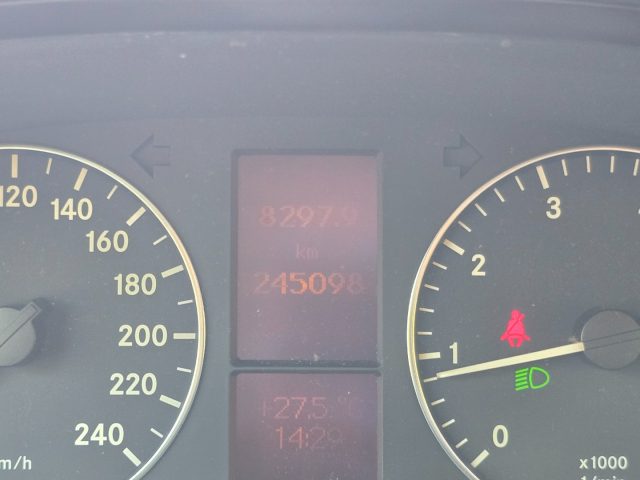 MERCEDES-BENZ A 150 ELEGANCE BENZINA PER COMMERCIANT - foto 28
