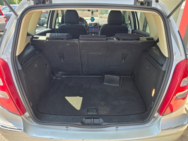 MERCEDES-BENZ A 150 ELEGANCE BENZINA PER COMMERCIANT - foto 45