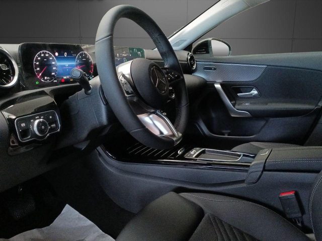 MERCEDES-BENZ A 180 AUTOMATIC PROGRESSIVE ADVANCED - foto 8