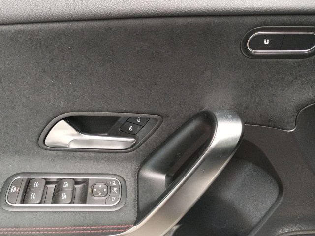 MERCEDES-BENZ A 180 AUTOMATIC AMG LINE ADVANCED PLUS - foto 15