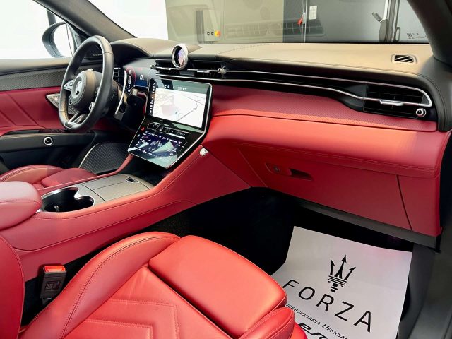 MASERATI GRECALE 3.0 V6 TROFEO 530CV AUTO - foto 13