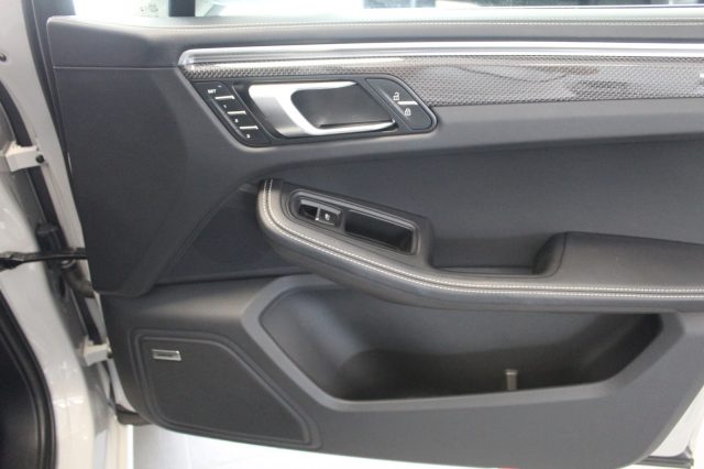 PORSCHE MACAN 2.0 265 CV PDK TETTO PELLE - foto 18