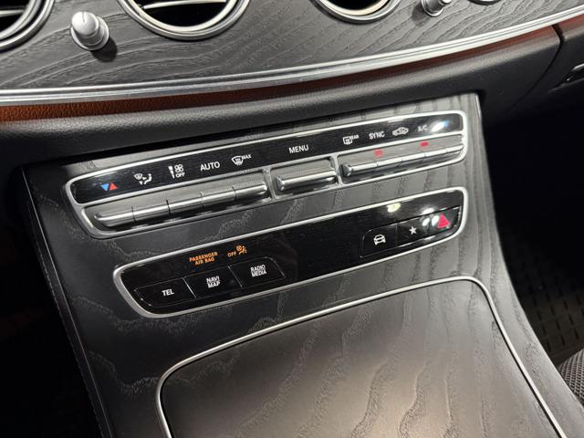 MERCEDES-BENZ E 220 D AUTO SPORT - foto 13