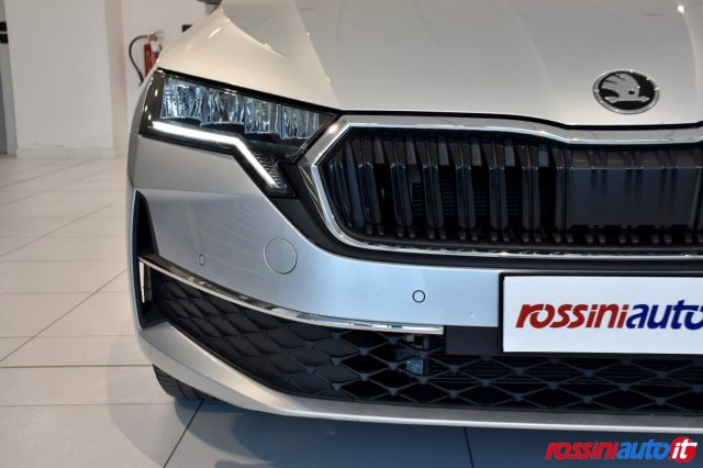 SKODA OCTAVIA WAGON 2.0 TDI 150 CV DSG STYLE + - foto 23