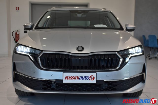 SKODA OCTAVIA WAGON 2.0 TDI 150 CV DSG STYLE + - foto 25