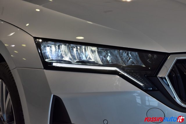 SKODA OCTAVIA WAGON 2.0 TDI 150 CV DSG STYLE + - foto 26