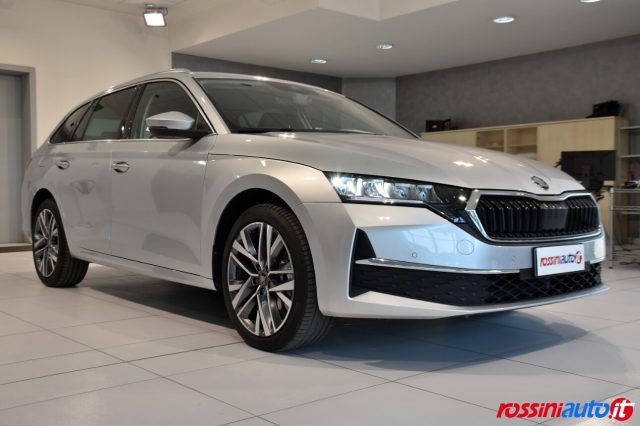 SKODA OCTAVIA WAGON 2.0 TDI 150 CV DSG STYLE + - foto 27