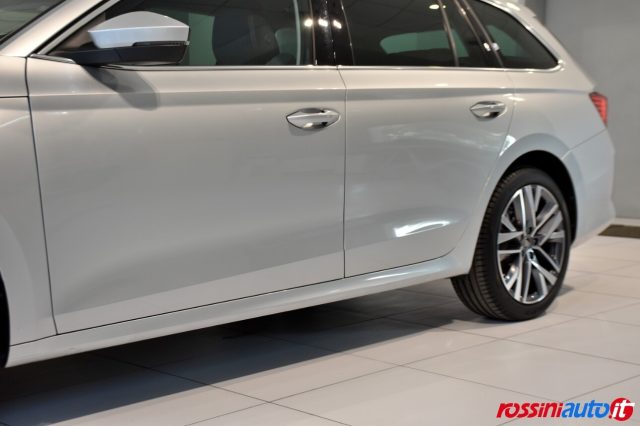 SKODA OCTAVIA WAGON 2.0 TDI 150 CV DSG STYLE + - foto 34