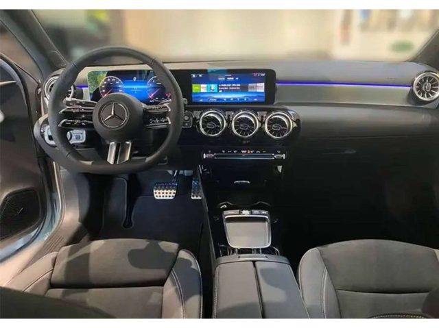 MERCEDES-BENZ A 250 A 250 PREMIUM AMG 4MATIC AUTO/NI - foto 8