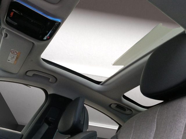 MERCEDES-BENZ E 220 D MILD HYBRID ADVANCED - foto 19