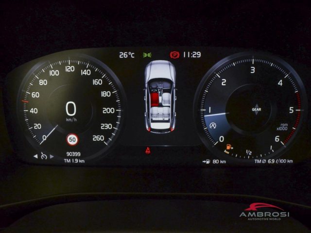 VOLVO XC40 D3 BUSINESS PLUS AWD - foto 13