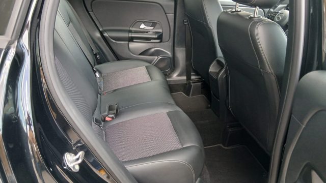 MERCEDES-BENZ GLA 180 D AUTOMATIC BUSINESS - foto 10