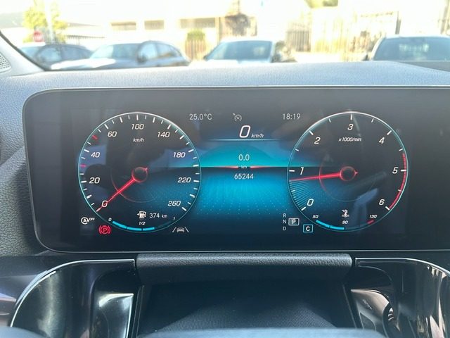 MERCEDES-BENZ GLA 200 D AUTOMATIC BUSINESS EXTRA - foto 8